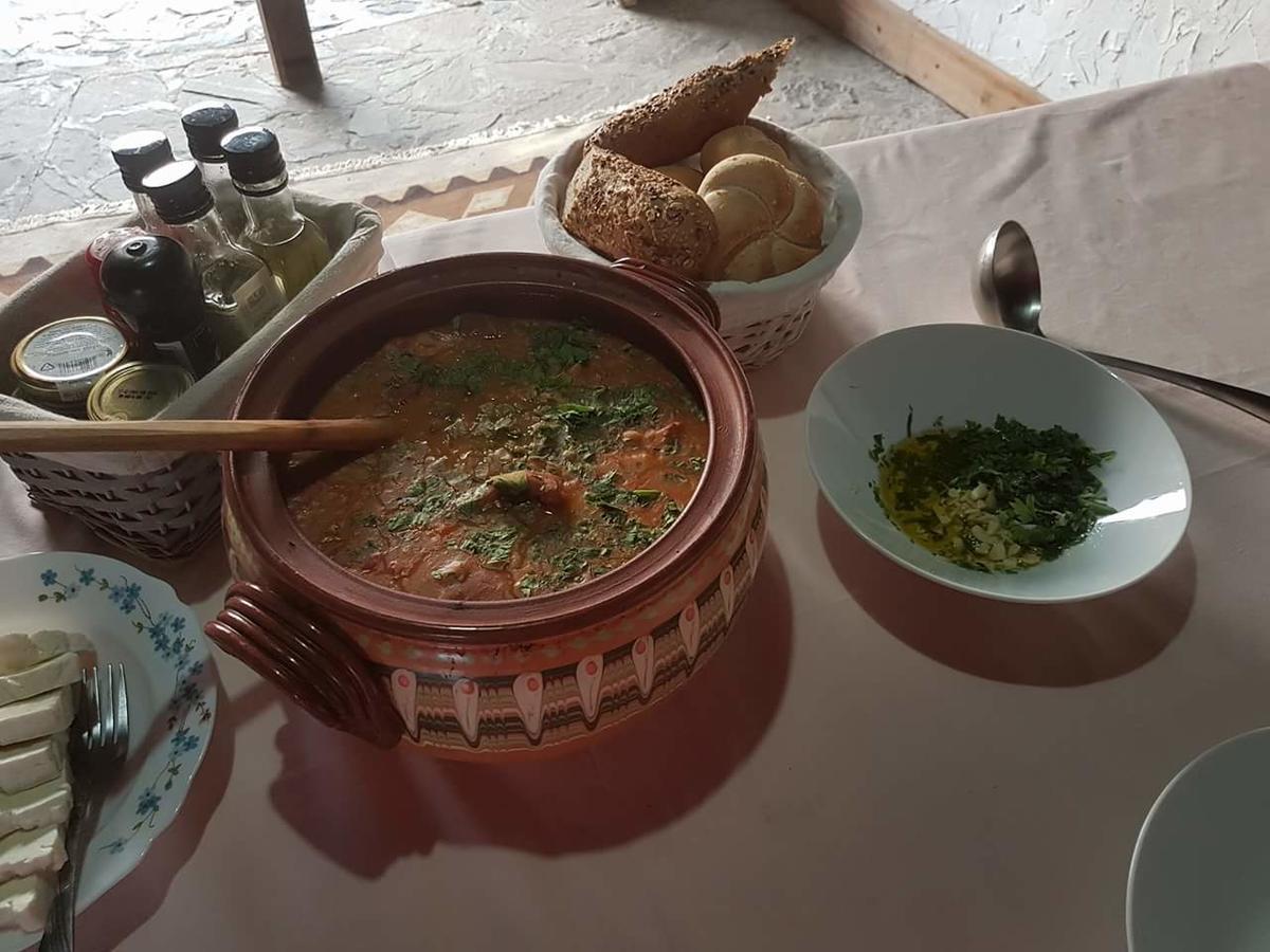 Albestii Paminteni Pensiunea Valea Argesului מראה חיצוני תמונה